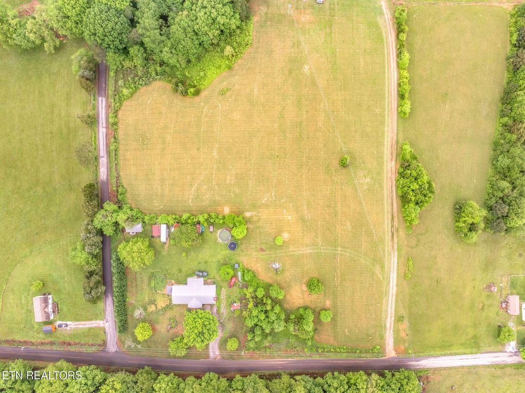 Photo of 5 County Road 313, Sweetwater, TN 37874 (MLS # 1300329)