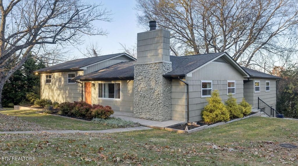 Photo of 156 Farlow Drive, Knoxville, TN 37934 (MLS # 1322567)