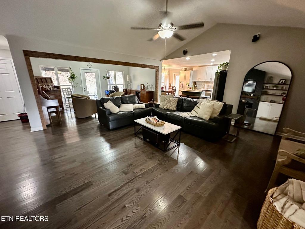 Photo of 3428 Jason Place, Sevierville, TN 37876 (MLS # 1333229)