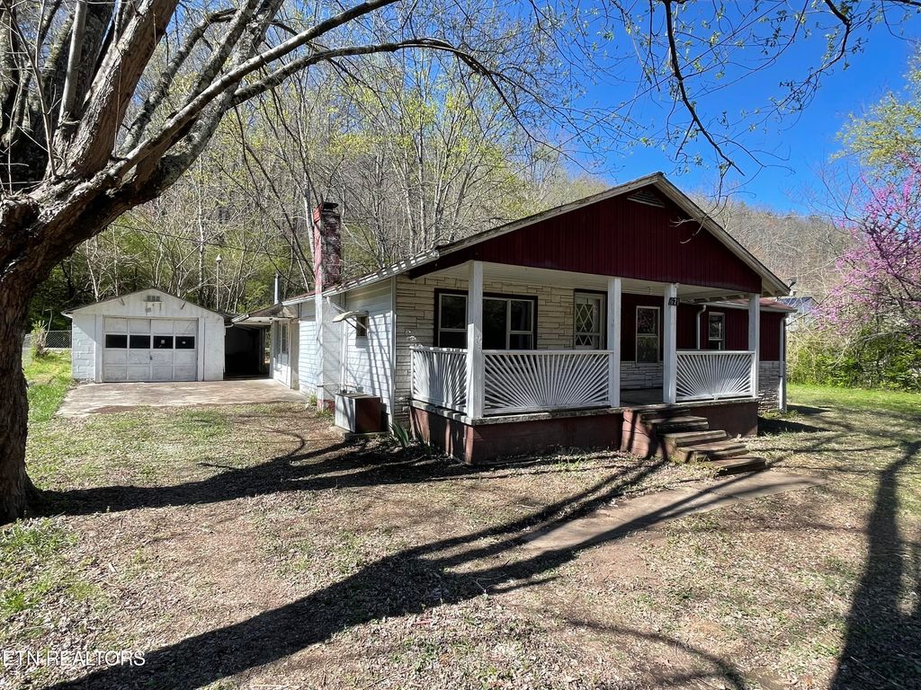 Photo of 671 Hen Valley Rd, Oliver Springs, TN 37840 (MLS # 1257577)