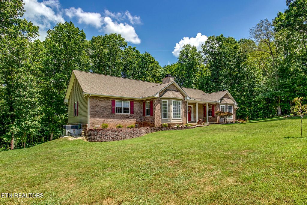 Photo of 308 Quail Hollow Lane, Clinton, TN 37716 (MLS # 1309139)