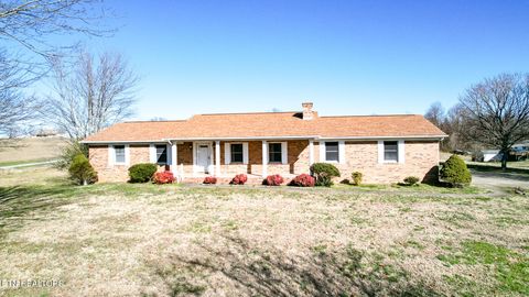 Photo of 308 Norton Rd, Greeneville, TN 37745 (MLS # 1341985)