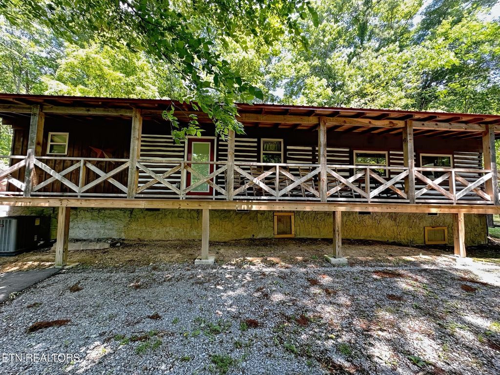 Photo of 576 Mill Creek Rd, Pigeon Forge, TN 37863 (MLS # 1302046)