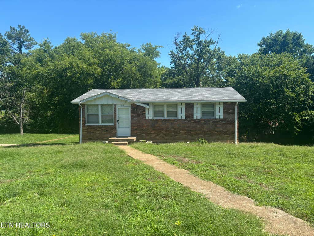 Photo of 100 Curtiswood Drive, Hendersonville, TN 37075 (MLS # 1344867)