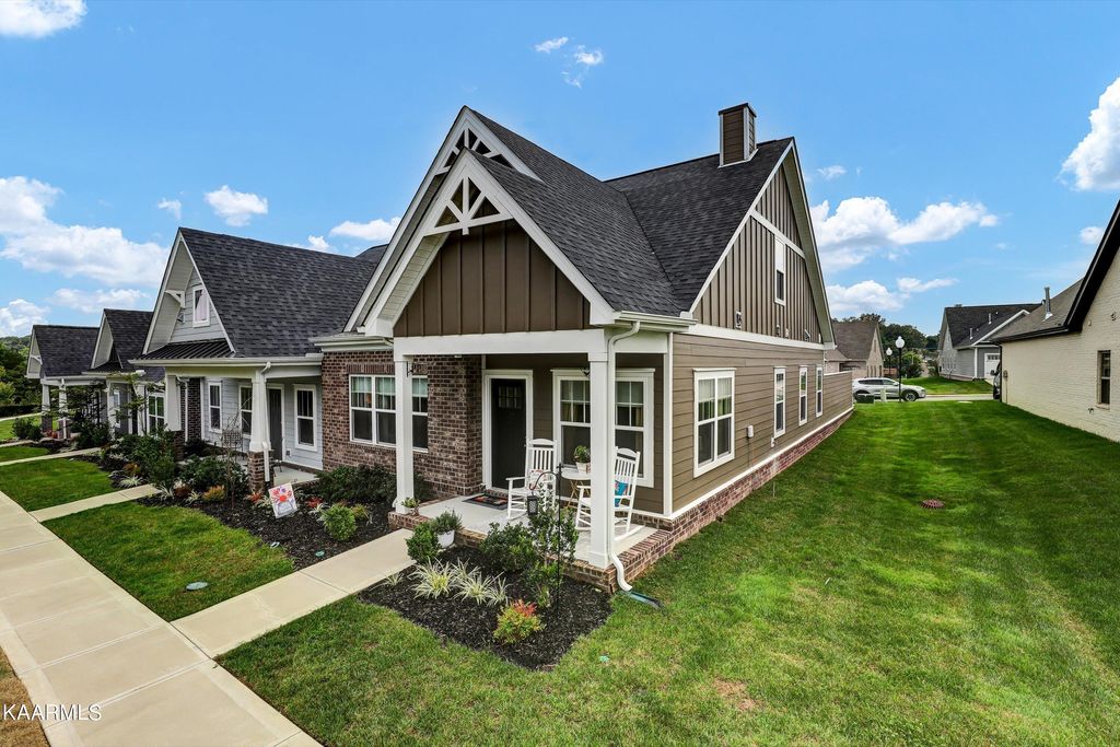 Photo of 12629 Needlepoint Drive, Farragut, TN 37934 (MLS # 1237392)