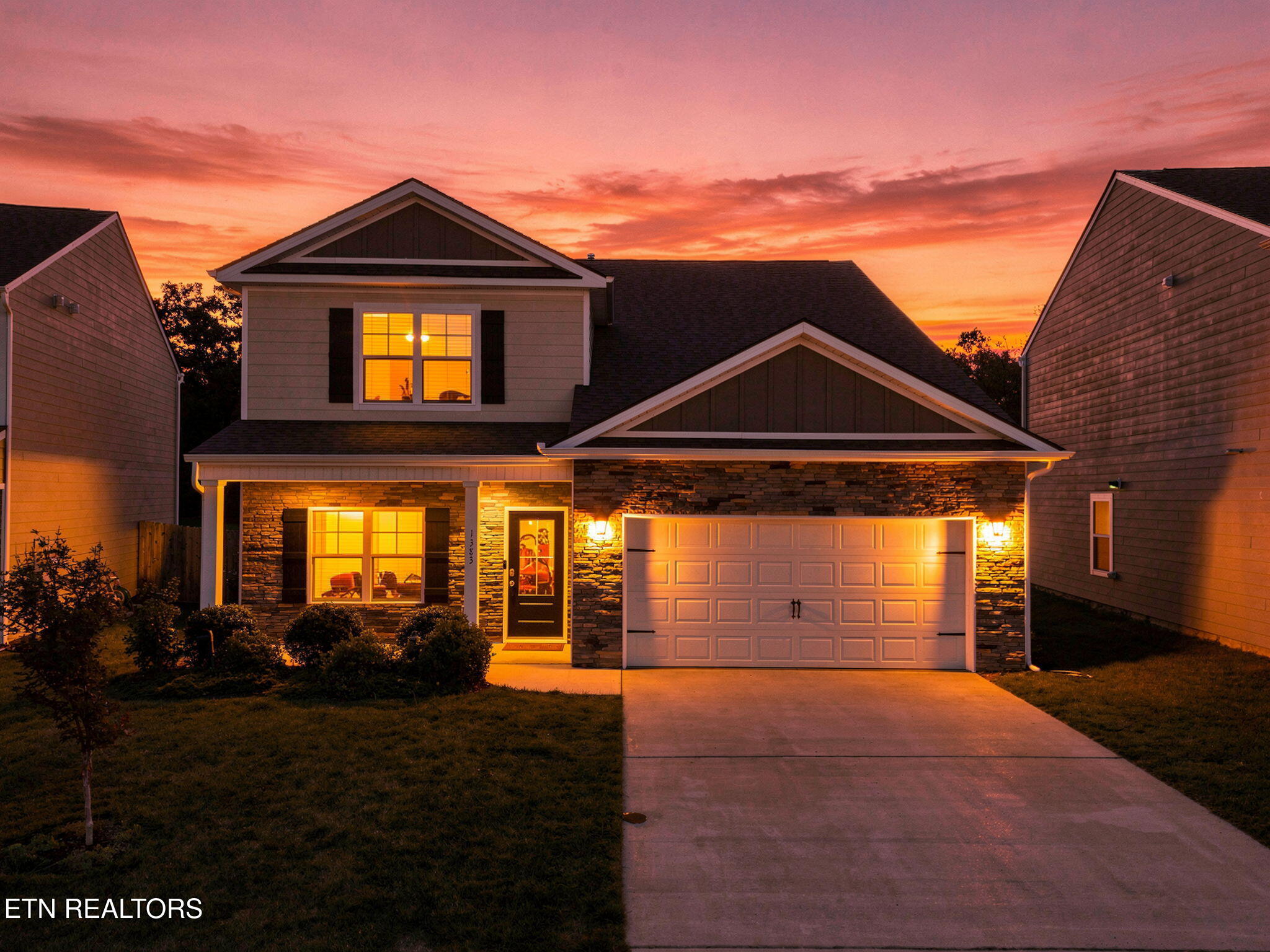 1383 Hampton Place Circle