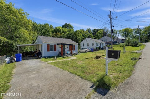 Tiny photo for 117 Long Drive, Harriman, TN 37748 (MLS # 1359538)