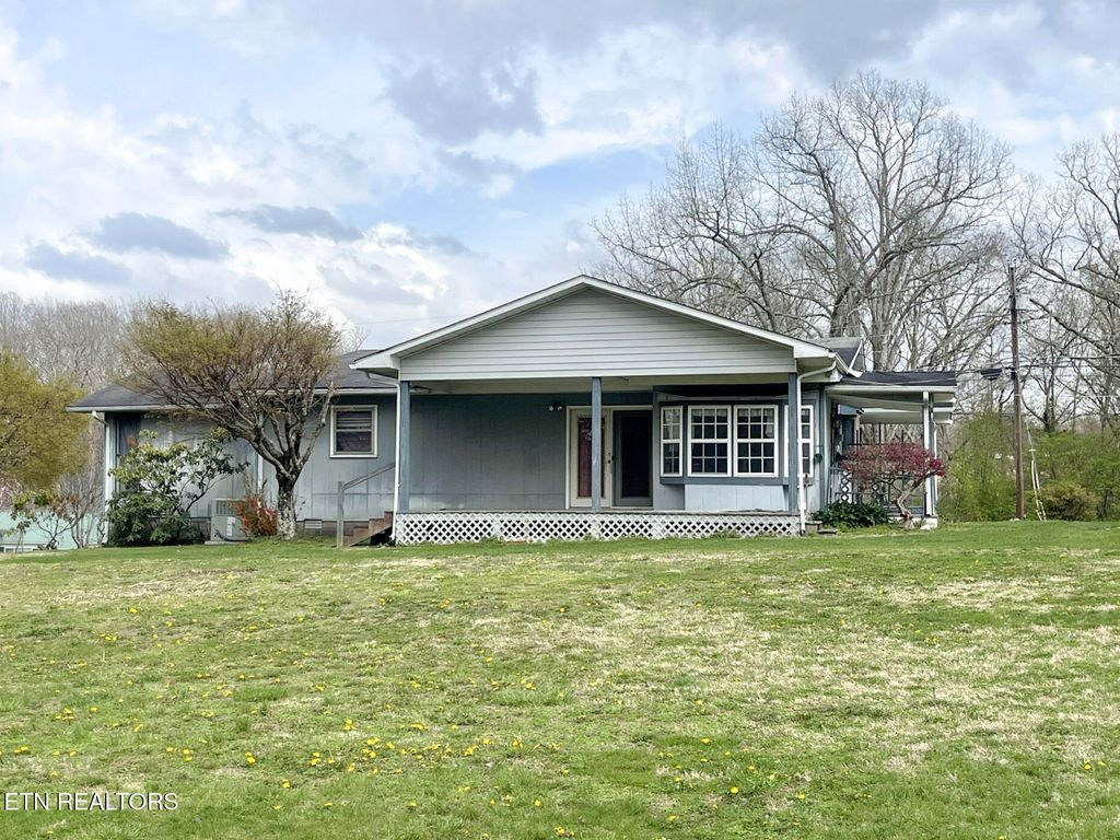 Photo of 986 Old Mail Rd, Crossville, TN 38555 (MLS # 1296085)