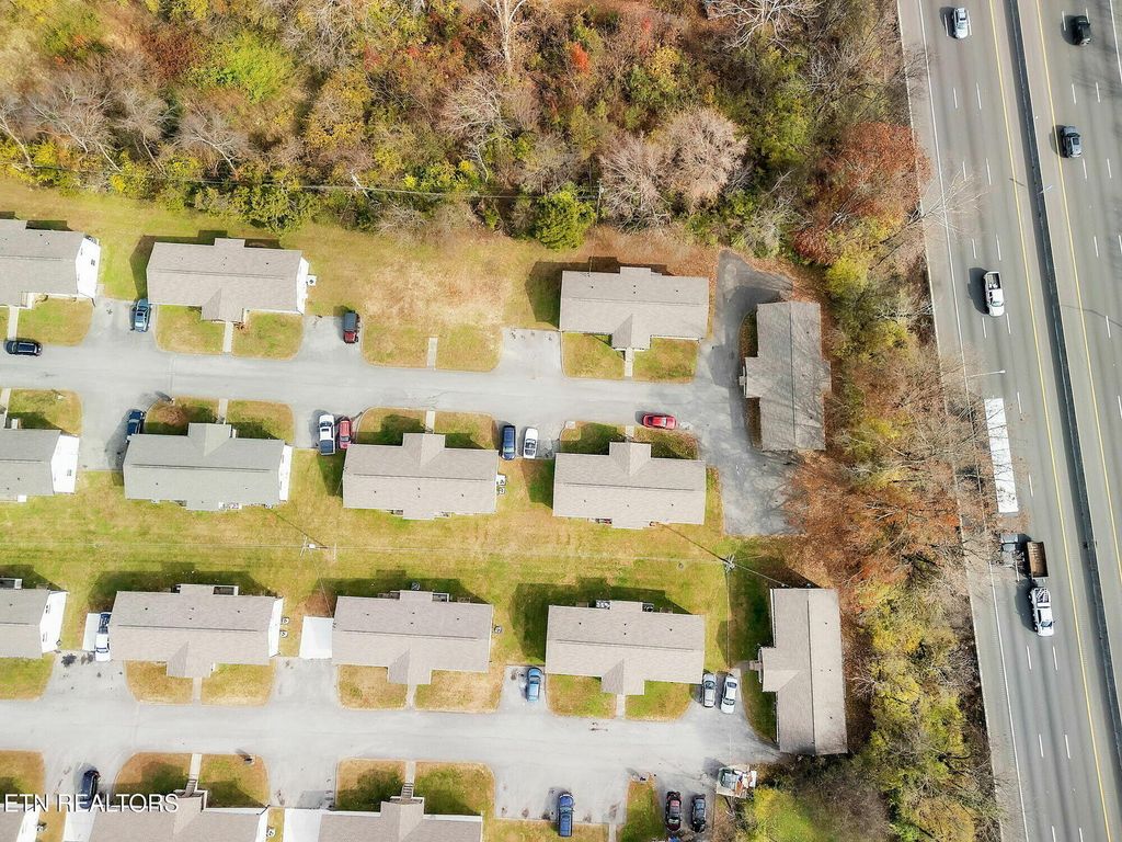 Photo of 1900 Dutch Valley Drive NE Dr, Knoxville, TN 37918 (MLS # 1323843)