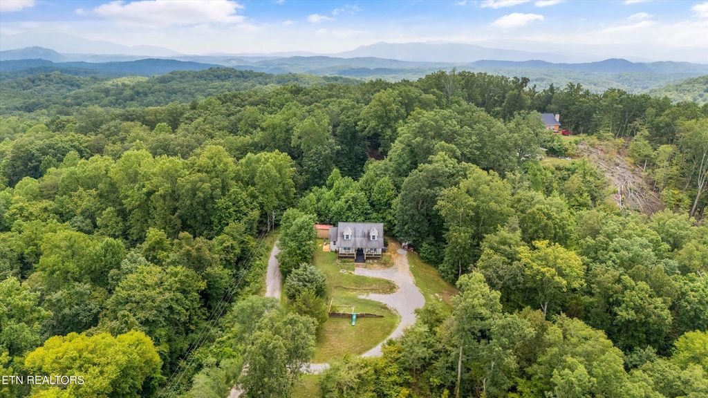 Photo of 206 Old Citico Rd, Vonore, TN 37885 (MLS # 1341334)