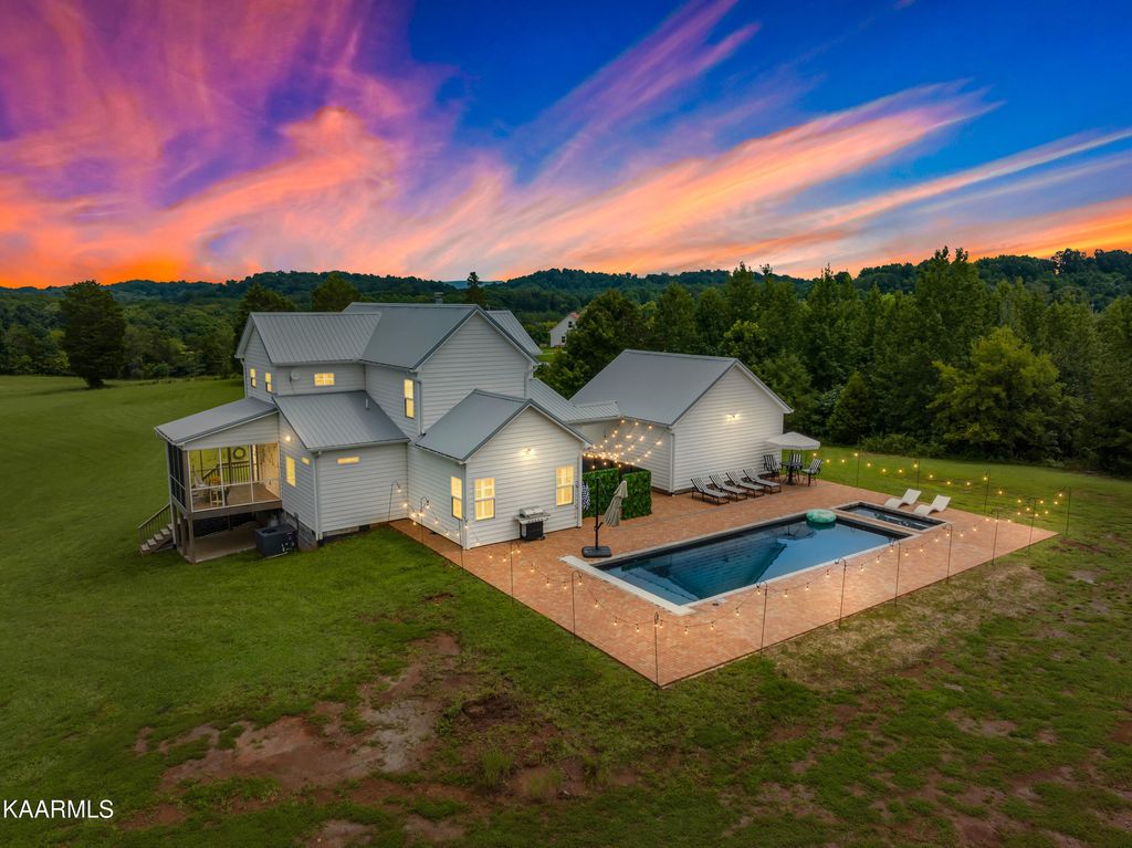 Photo of 1274 Fork Rd, Greenback, TN 37742 (MLS # 1235020)