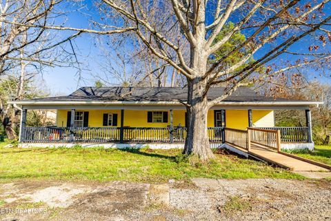 Photo of 824 Edna Garland Rd, Maryville, TN 37801 (MLS # 1332753)
