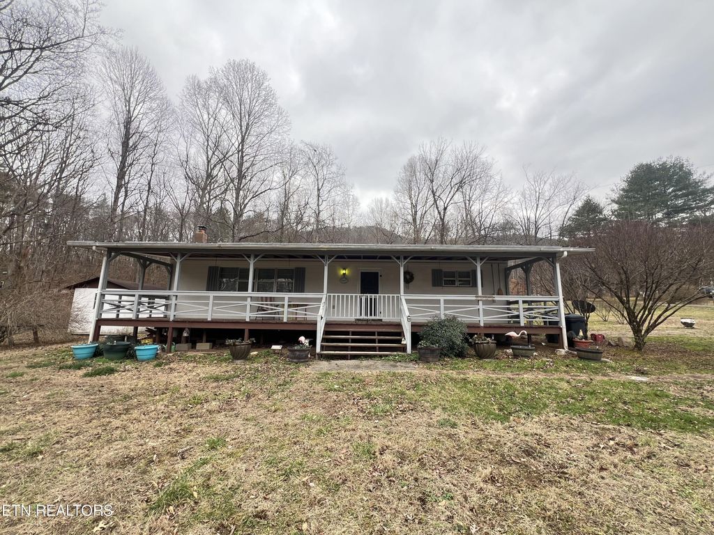 Photo of 723 Charles Young Rd, Walland, TN 37886 (MLS # 1251675)