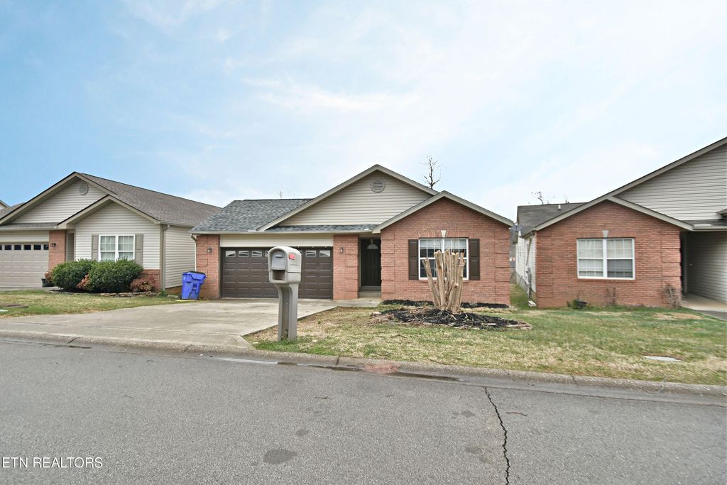 Photo of 1643 Sails Way, Knoxville, TN 37932 (MLS # 1330367)