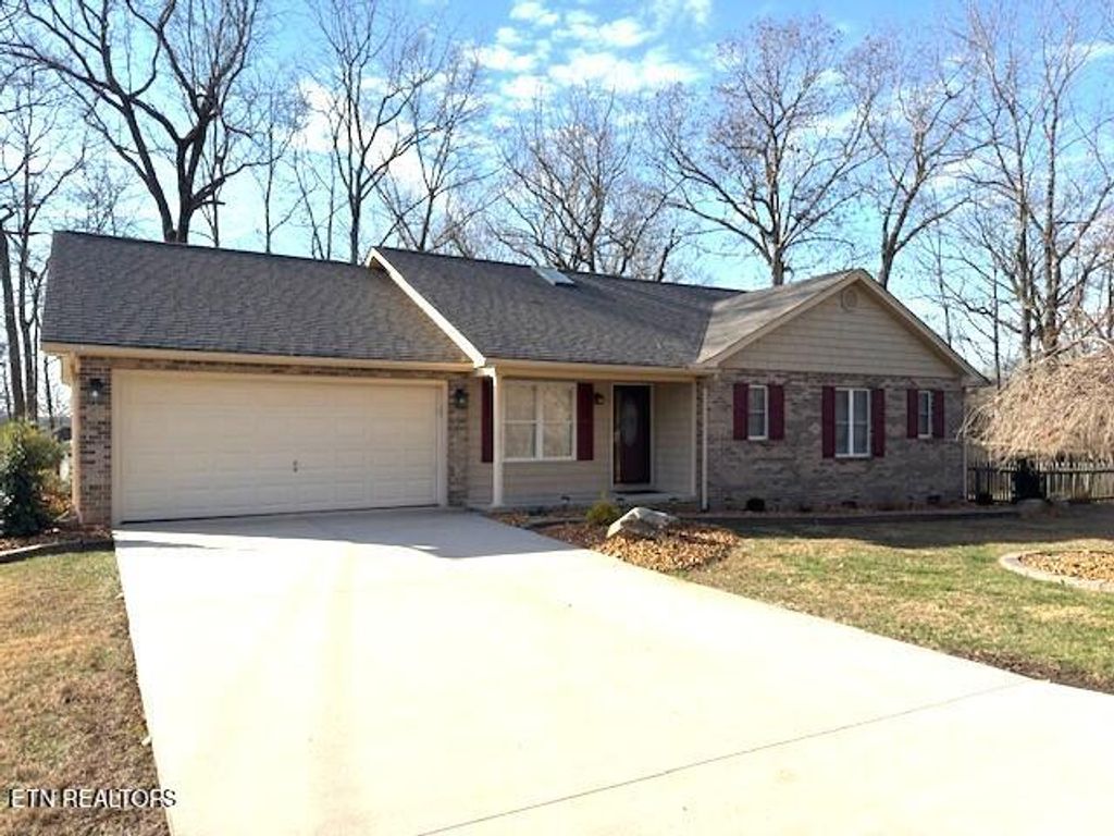 Photo of 161 Albemarle Lane, Crossville, TN 38558 (MLS # 1328639)