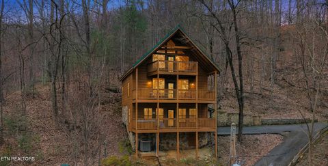 1739 W Sky View Drive Sevierville TN 37876