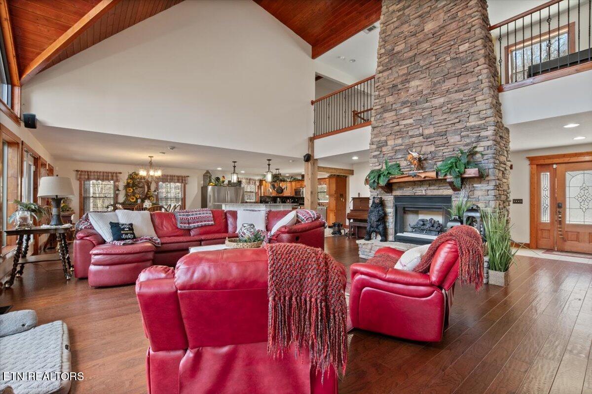 715 Landmark Rd