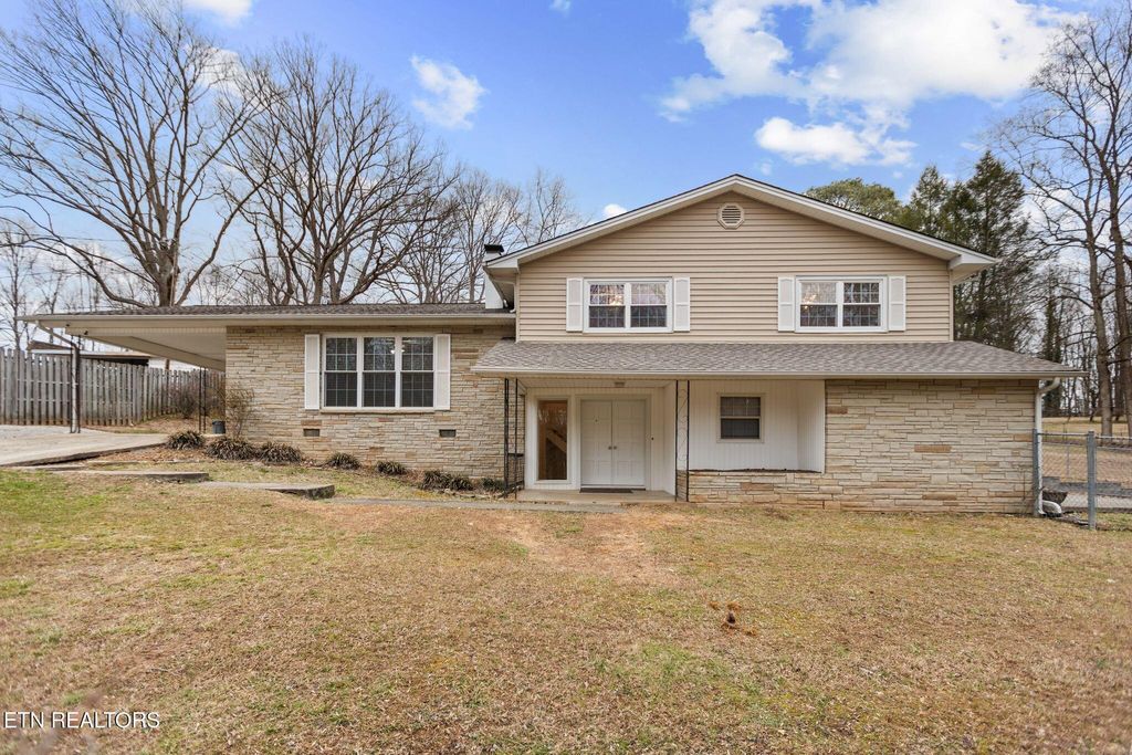Photo of 155 Chestnut Hill Rd, Harriman, TN 37748 (MLS # 1330112)