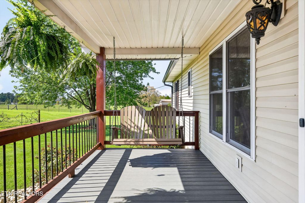 Photo of 7668 Plateau Rd, Crossville, TN 38571 (MLS # 1337832)