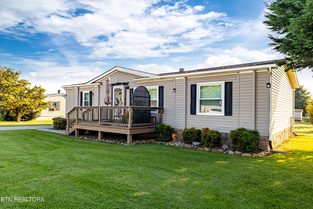 Photo of 1021 Ridge View Rd, Maryville, TN 37801 (MLS # 1356619)