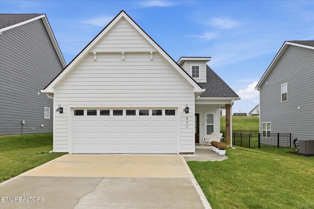 Photo of 853 Berry Basket Dr, Knoxville, TN 37924 (MLS # 1332364)