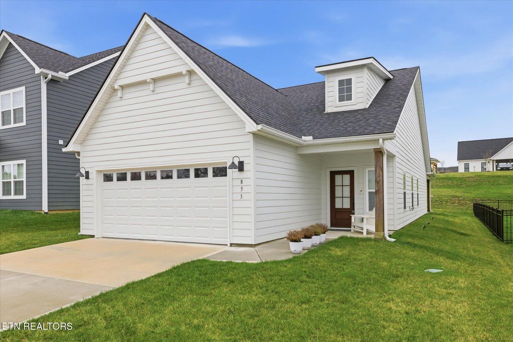 Photo of 853 Berry Basket Dr, Knoxville, TN 37924 (MLS # 1332364)