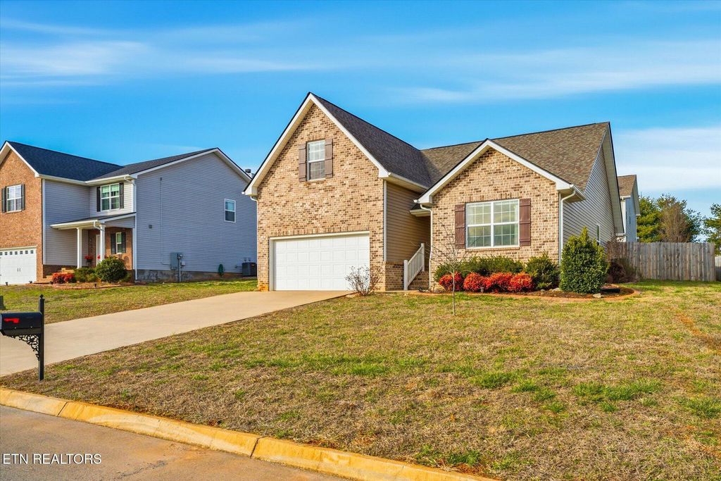 Photo of 435 Kline Drive, Loudon, TN 37774 (MLS # 1328106)