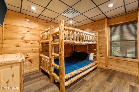 Tiny photo for 813 String Run Way St, Pigeon Forge, TN 37863 (MLS # 1359868)