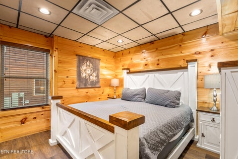 Tiny photo for 813 String Run Way St, Pigeon Forge, TN 37863 (MLS # 1359868)