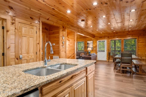 Tiny photo for 813 String Run Way St, Pigeon Forge, TN 37863 (MLS # 1359868)