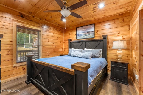 Tiny photo for 813 String Run Way St, Pigeon Forge, TN 37863 (MLS # 1359868)
