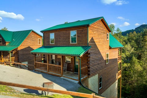 Tiny photo for 813 String Run Way St, Pigeon Forge, TN 37863 (MLS # 1359868)