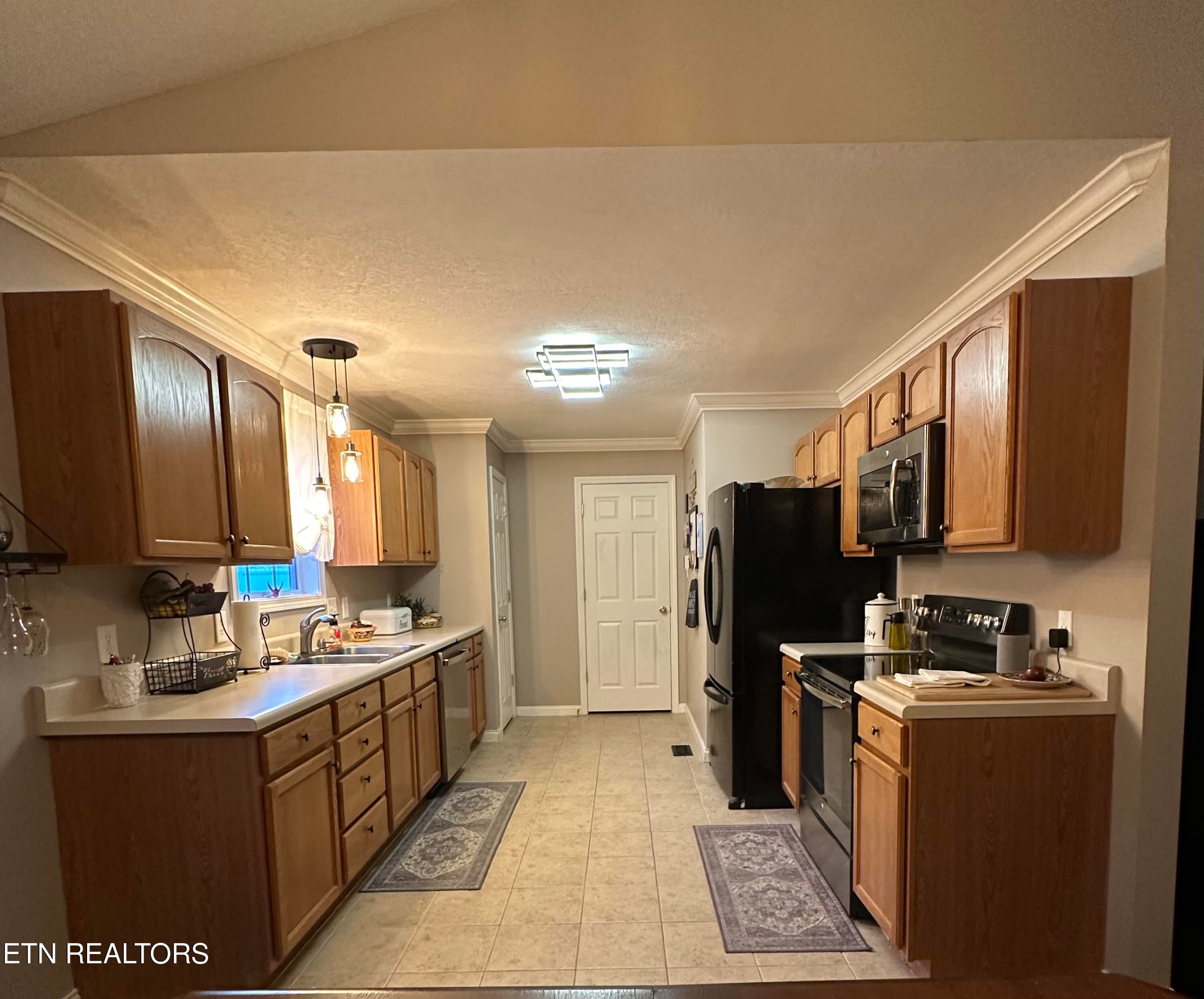 4628 Wellington Pt Lane