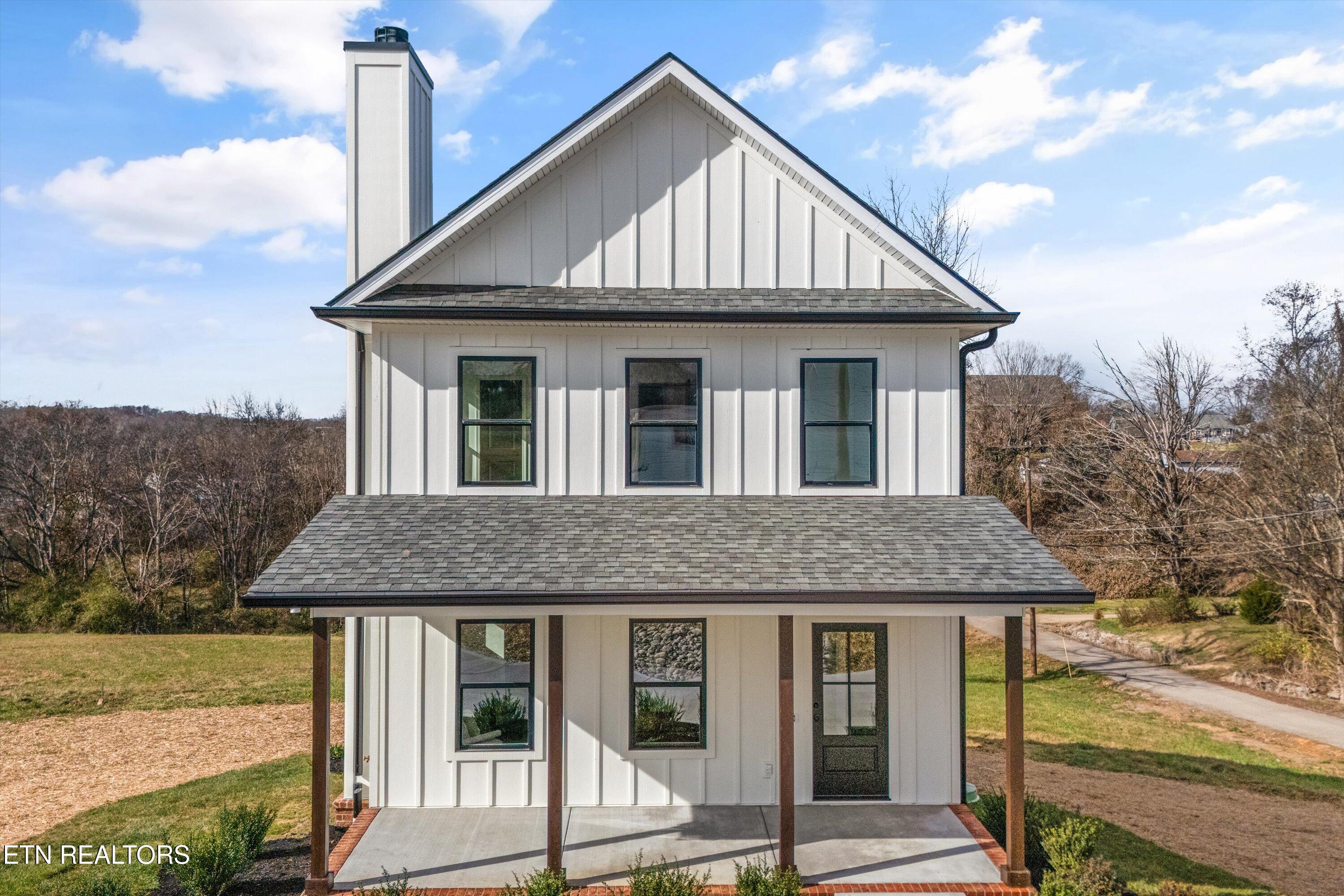 106 S Front Street St