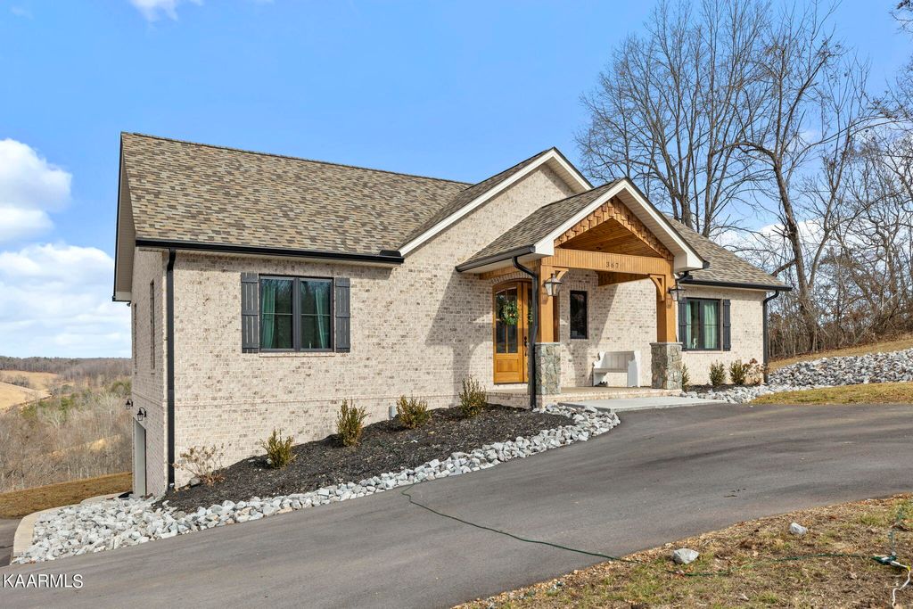 Photo of 367 Smokey Quartz Blvd, New Tazewell, TN 37825 (MLS # 1214907)