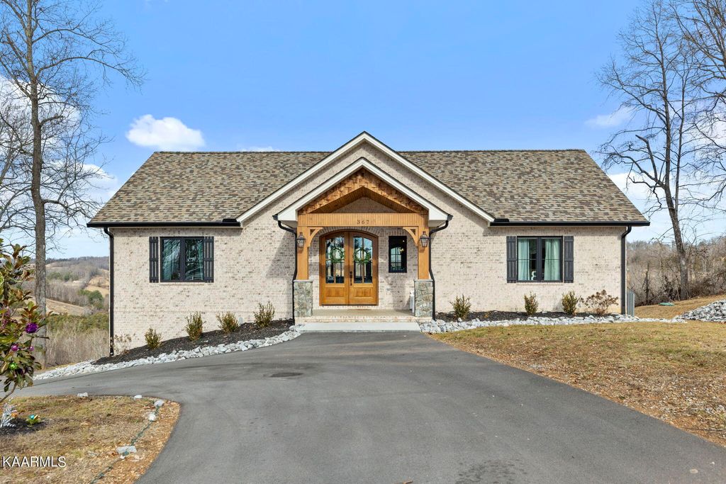 Photo of 367 Smokey Quartz Blvd, New Tazewell, TN 37825 (MLS # 1214907)