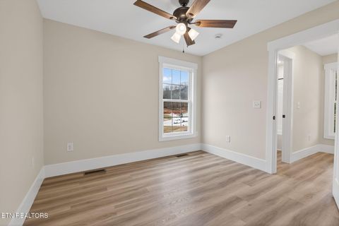 Tiny photo for 357 Beechwood Lane, Clinton, TN 37716 (MLS # 1326367)