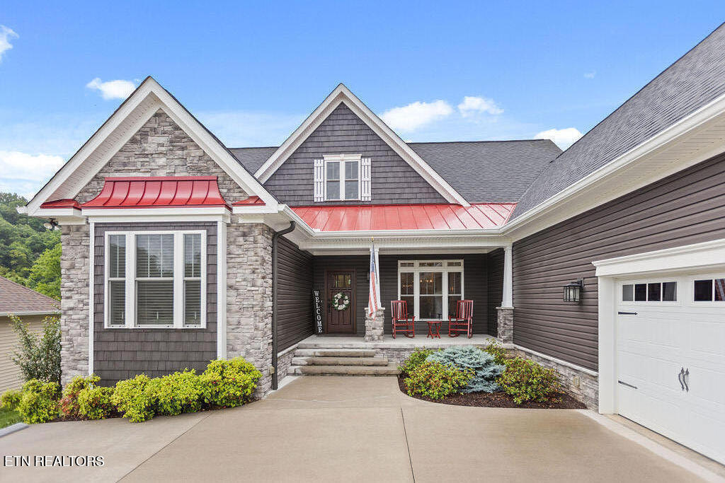 204 Oologila Place