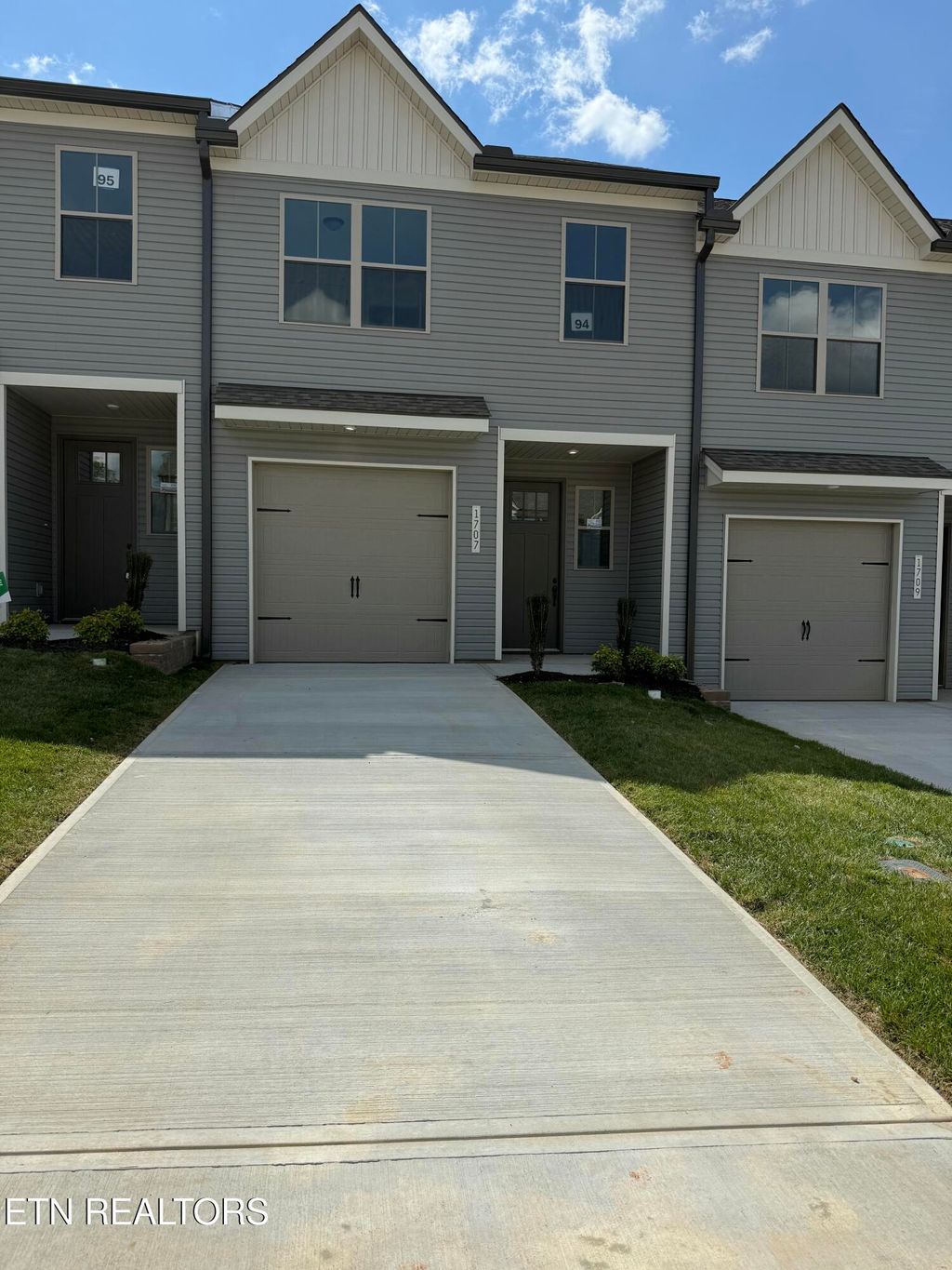 Photo of 1707 Bennett Village Drive, Maryville, TN 37804 (MLS # 1340135)