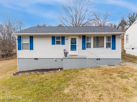 Photo of 1031 Groner Drive, Knoxville, TN 37915 (MLS # 1329142)