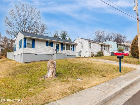Tiny photo for 1031 Groner Drive, Knoxville, TN 37915 (MLS # 1329142)