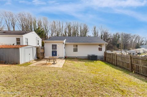 Tiny photo for 1031 Groner Drive, Knoxville, TN 37915 (MLS # 1329142)