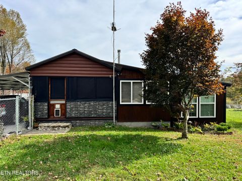 Photo of 28 Cottage St St, Crossville, TN 38571 (MLS # 1319698)