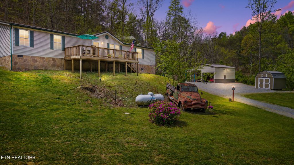 Photo of 333 S Rogers Rd, Seymour, TN 37865 (MLS # 1336980)