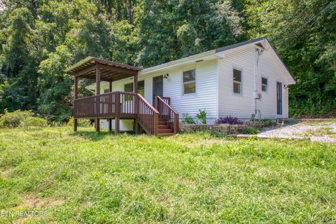 Photo of 150 Dewey Davis Rd, Walland, TN 37886 (MLS # 1349535)