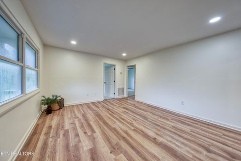 Tiny photo for 150 Dewey Davis Rd, Walland, TN 37886 (MLS # 1349535)
