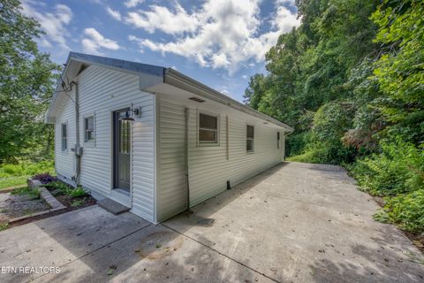 Tiny photo for 150 Dewey Davis Rd, Walland, TN 37886 (MLS # 1349535)