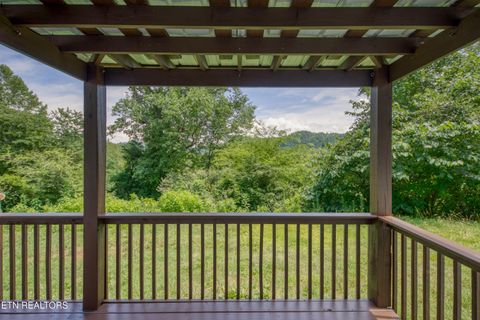 Tiny photo for 150 Dewey Davis Rd, Walland, TN 37886 (MLS # 1349535)