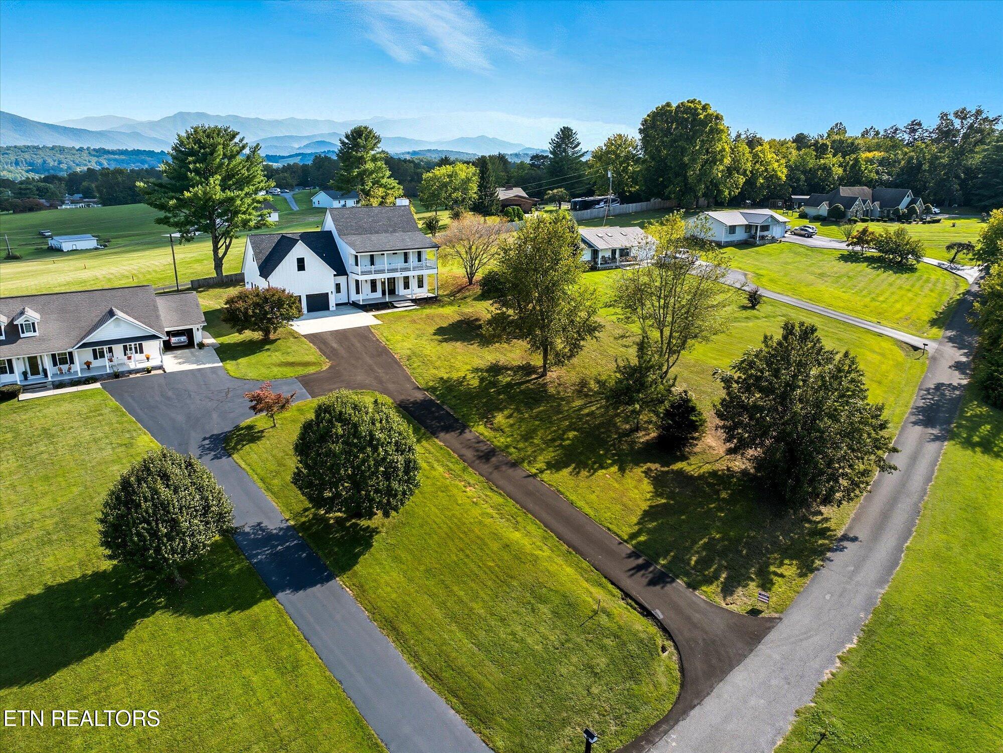 183 Thorn Rd