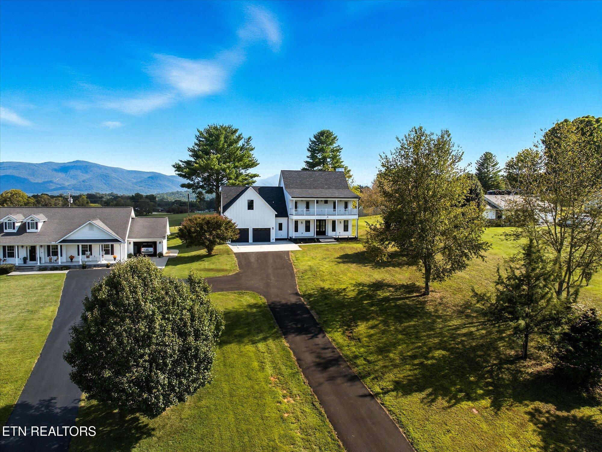 183 Thorn Rd